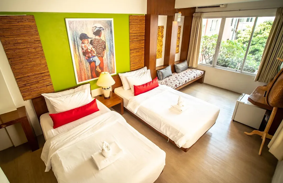 Villa Cha-Cha Banglumphu-1